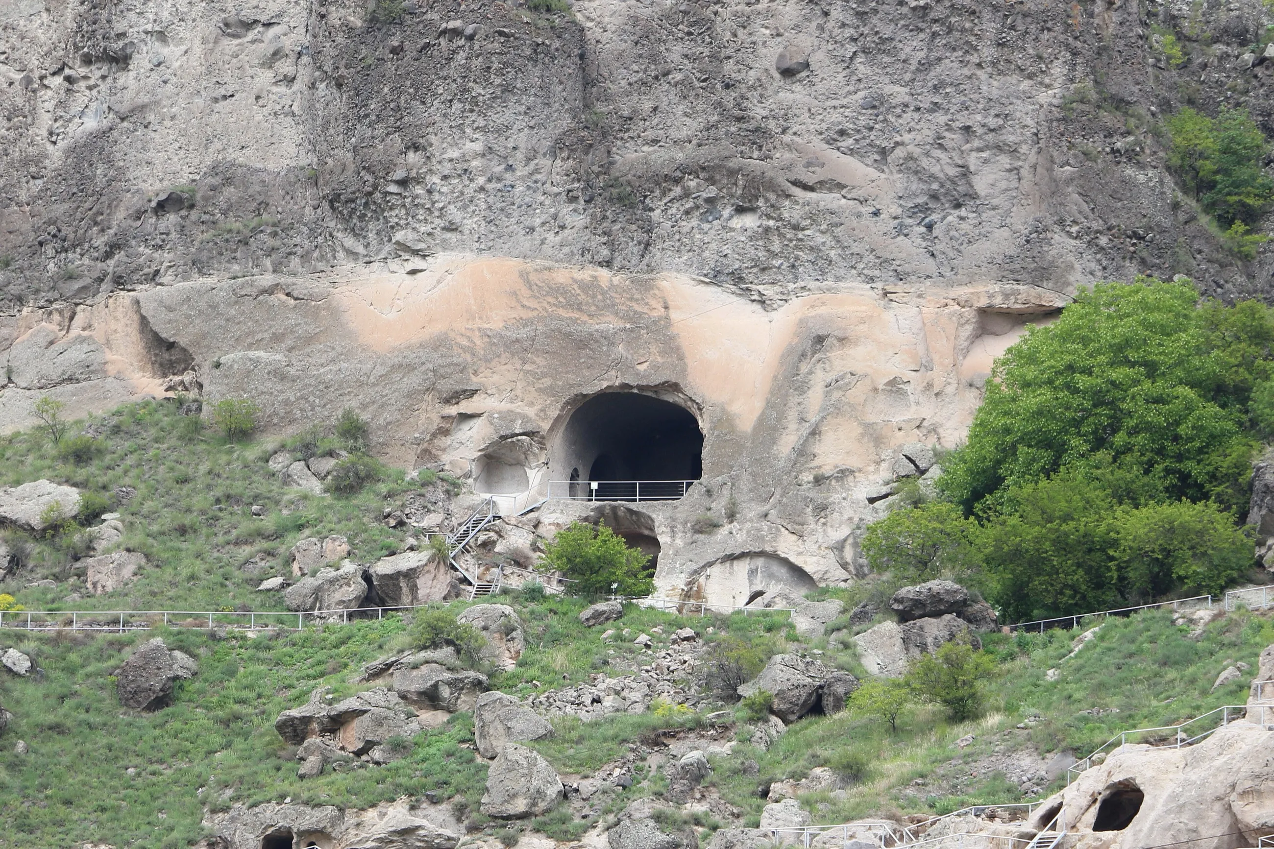 Vardzia and the South